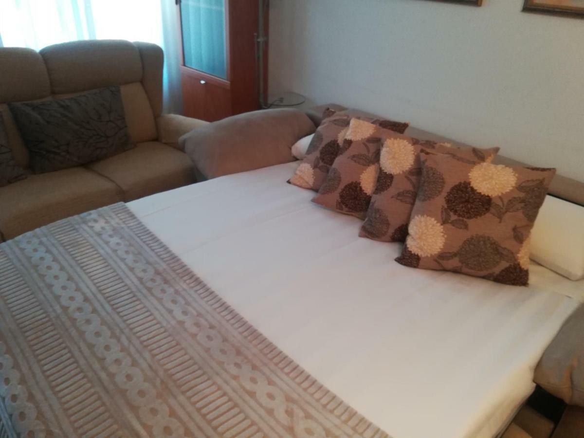 Apartamento Paseo Del Saúco Ezcaray Exterior foto